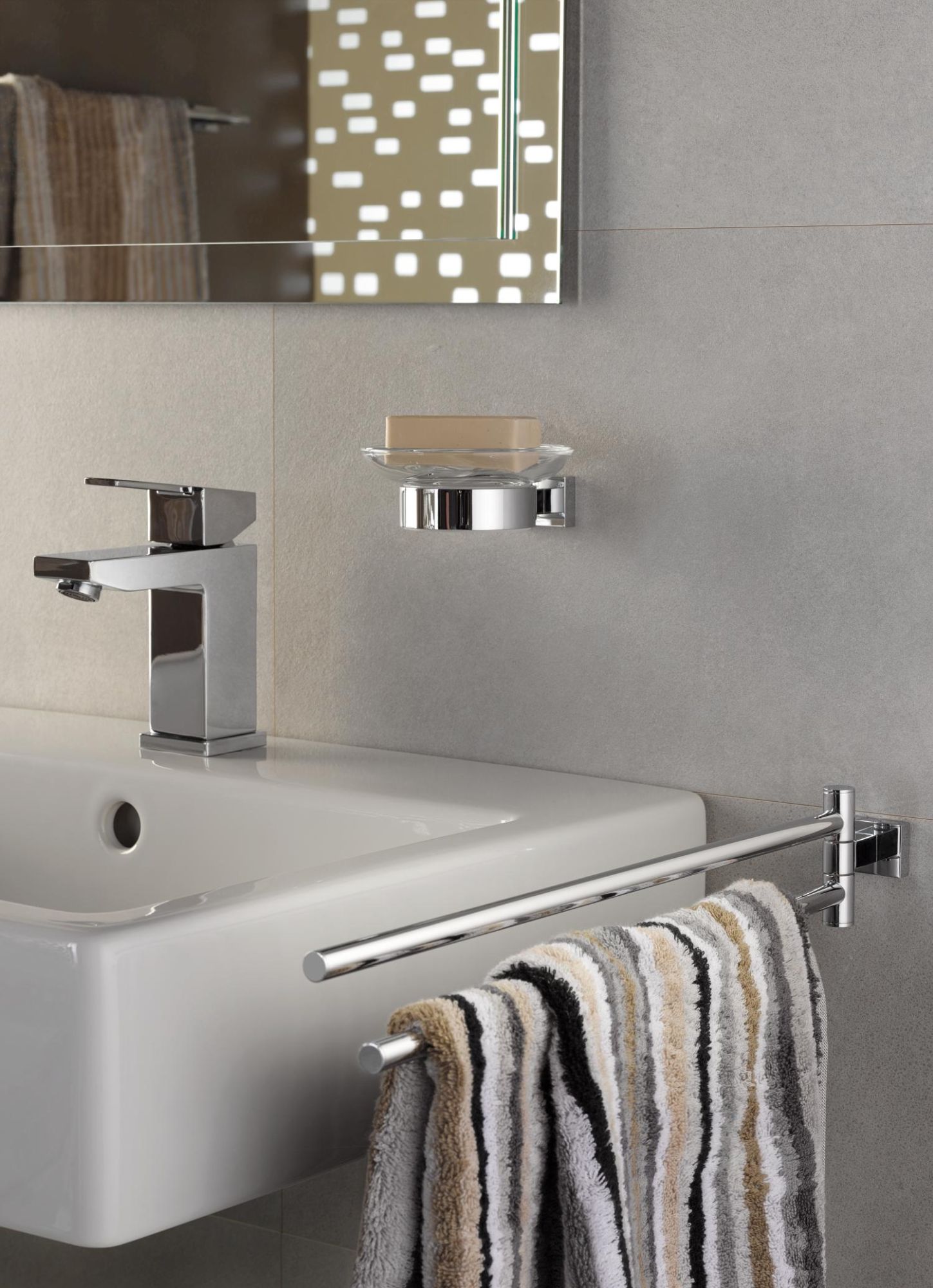 Grohe Essentials Cube wieszak na ręcznik chrom 40624001 - Wysyłka w 24h