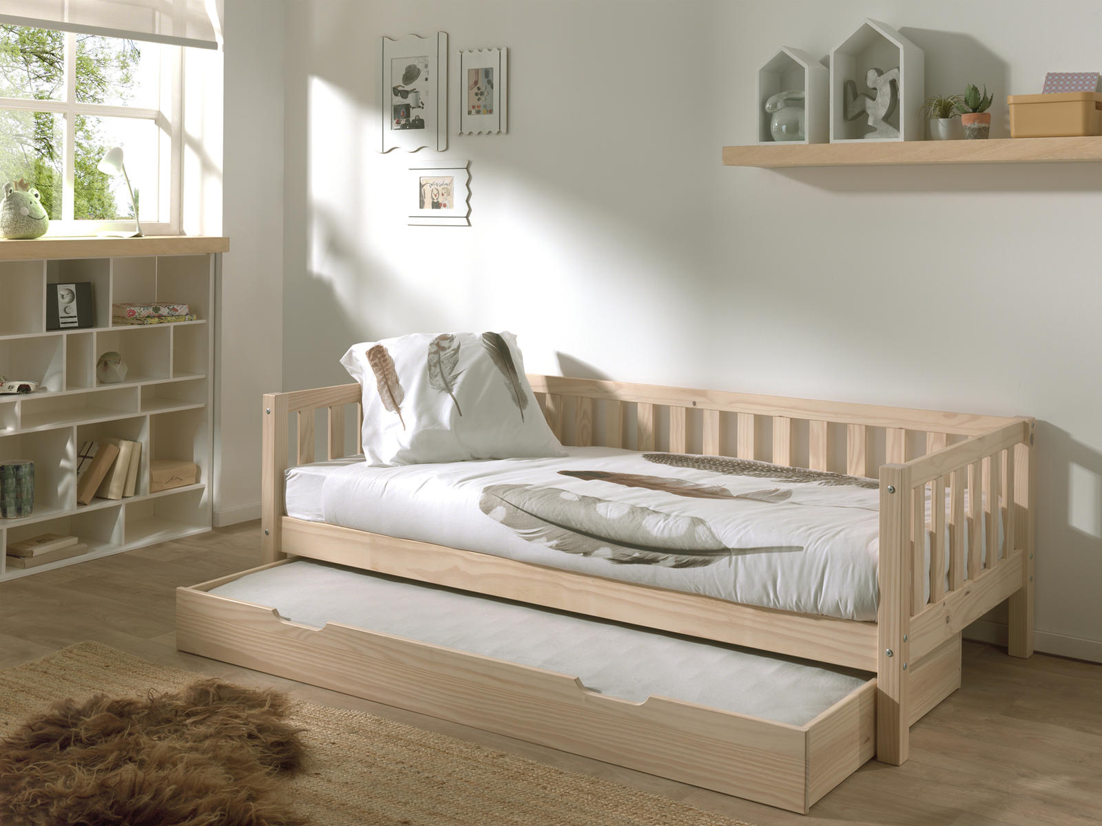 Dziecięce łóżko z litego drewna z dostawką Fritz naturalne