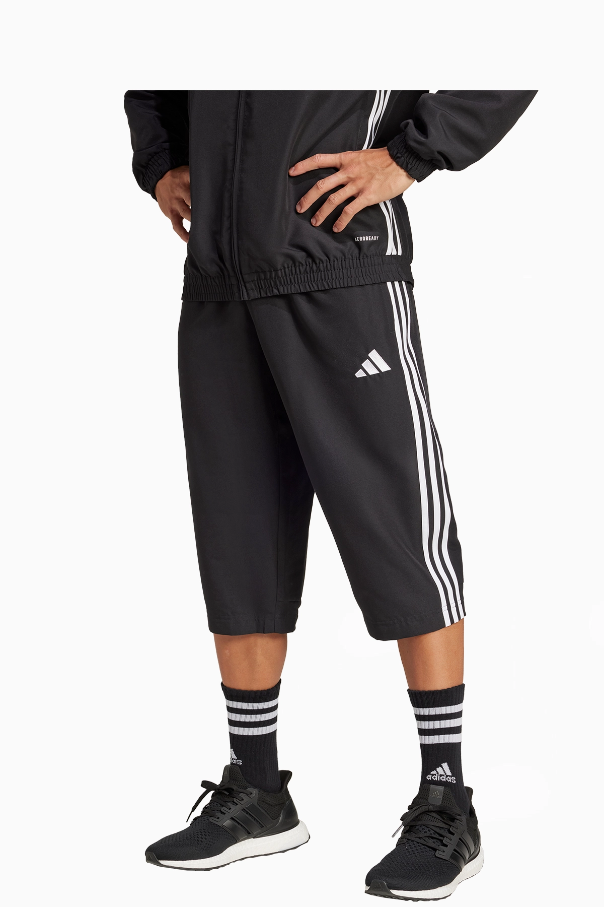 Spodenki adidas Tiro 25 Essentials Woven 3/4 - Czarny