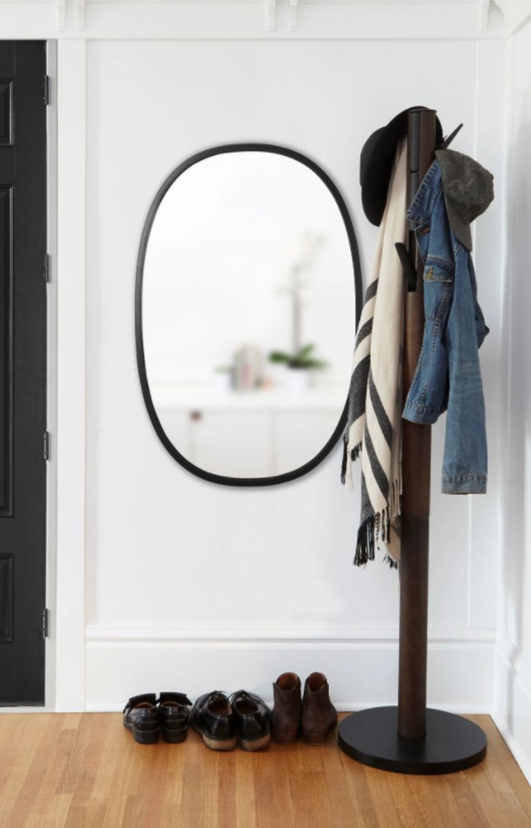 Umbra Hub lustro 45,7x61 cm owalne czarny 1013765-040