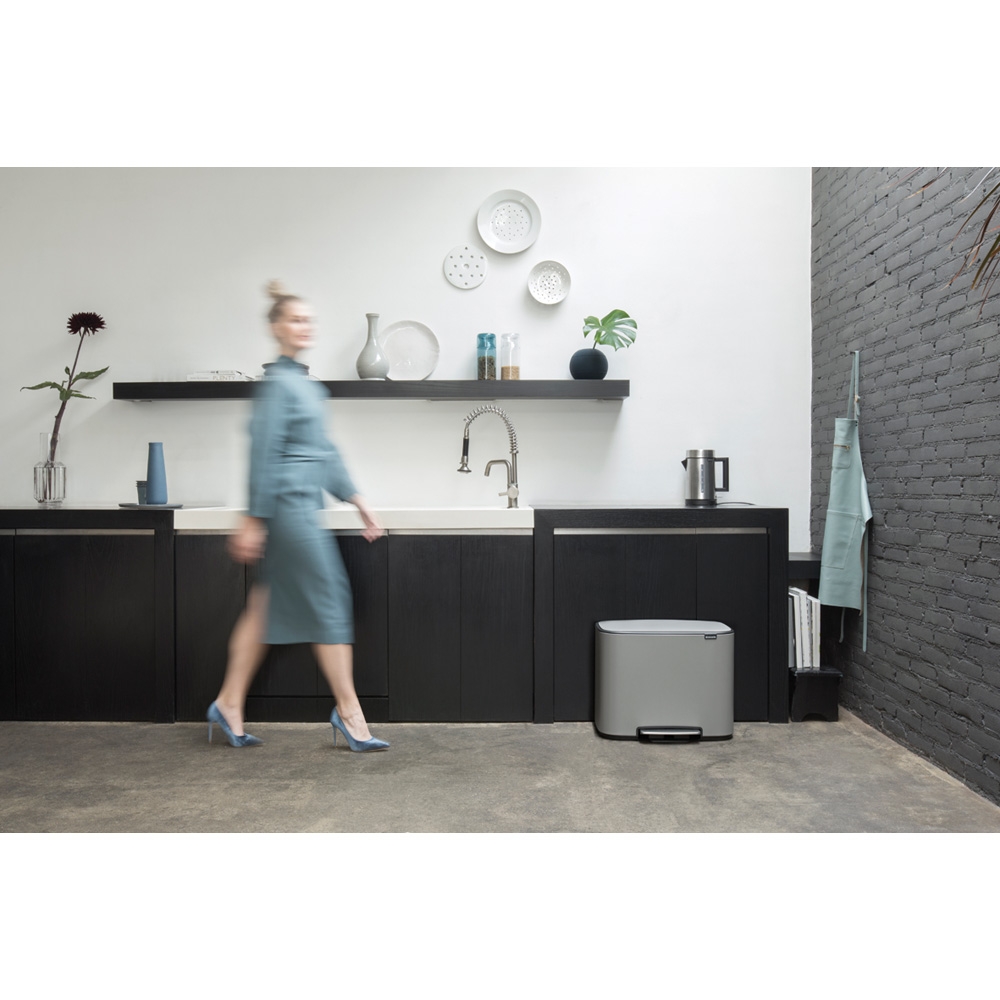 Brabantia Bo kosz na śmieci 36 l pedałowy szary 121647