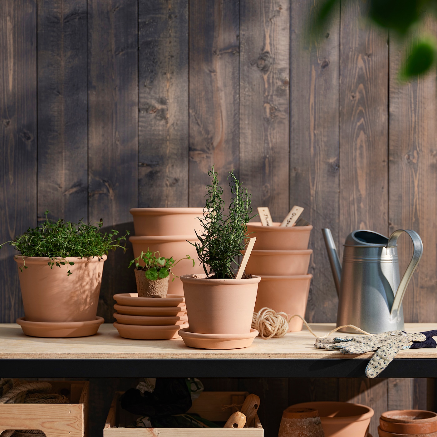 IKEA MUSKOTBLOMMA doniczka z podstawką, do wewnątrz/na zewnątrz terak, 12 cm