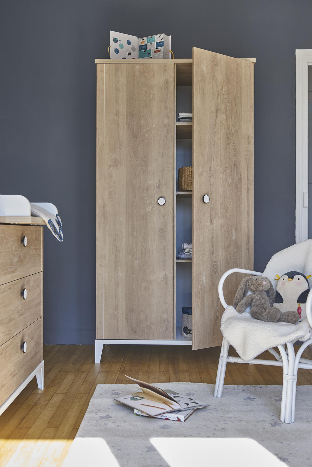 Designerska szafa dziecięca Marcel medium