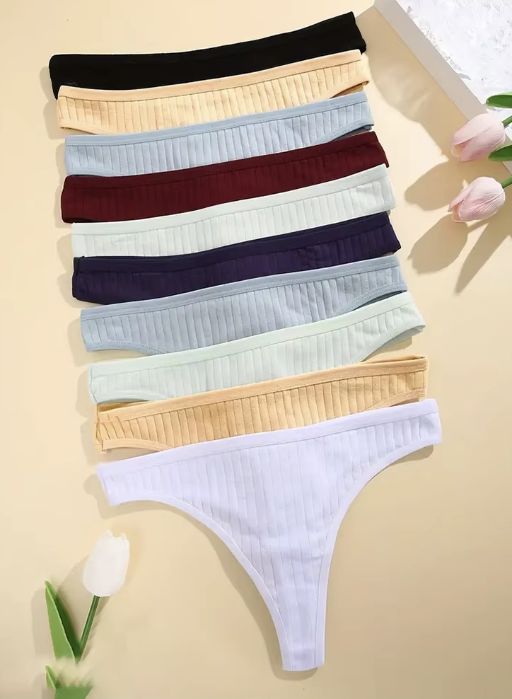 Zestaw 6 par stringów 030