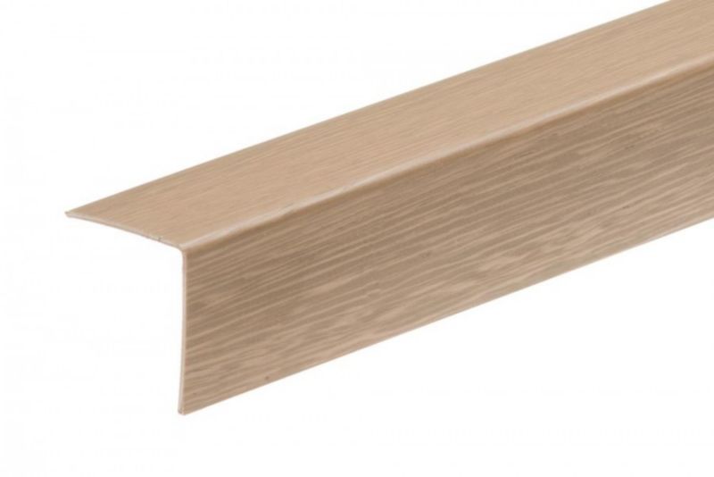 Kątownik Cezar 30x30x1,1mm 2,75m PVC Orzech Jasny 1 szt.