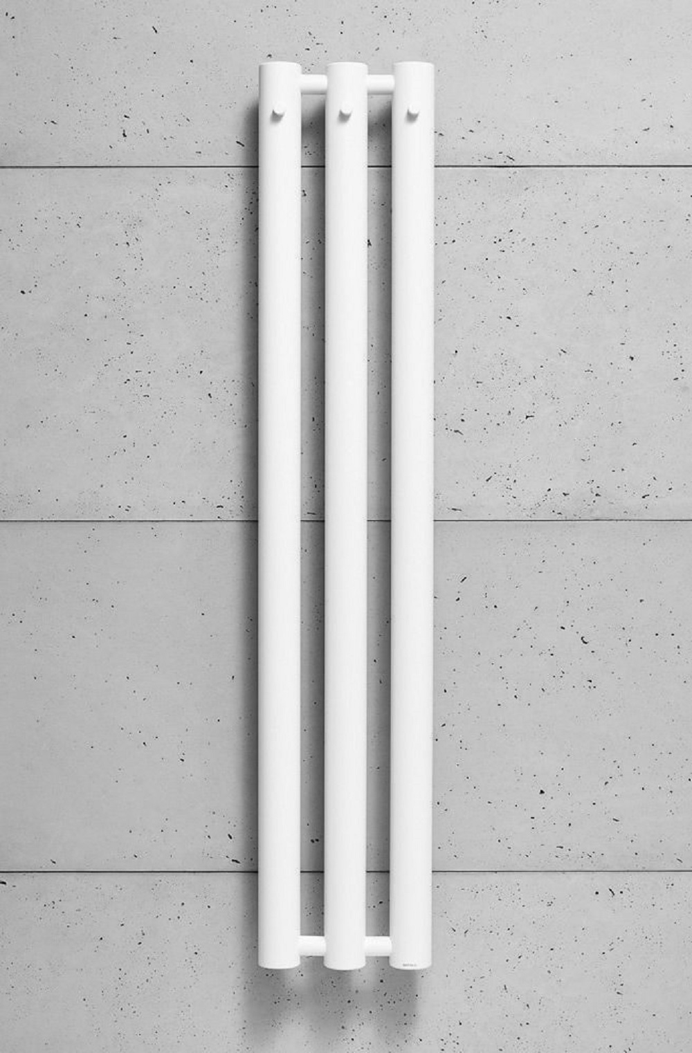 P.M.H. Rosendal Massive grzejnik łazienkowy 29,2x150 cm biały mat strukturalny R70/3WE