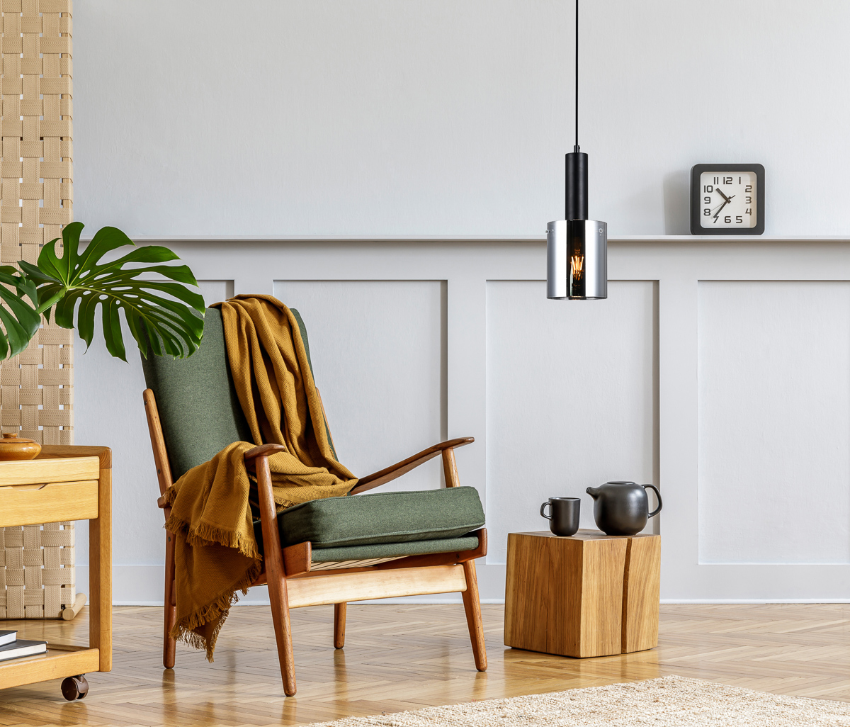 Italux Sardo lampa wisząca 1x40 W czarna-przydymiona PND-5581-1-BK+SG