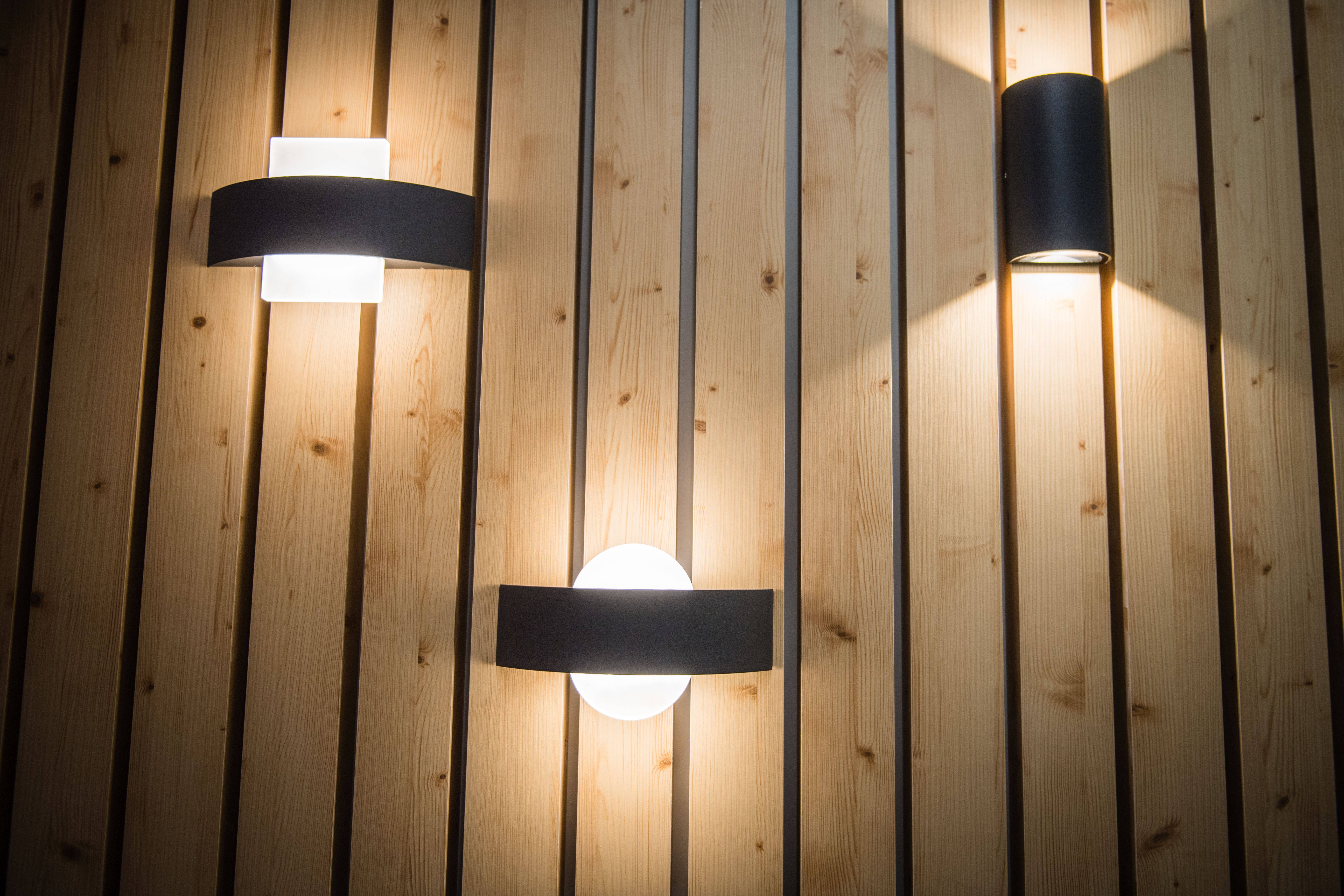 Ledvance Endura Style Shield kinkiet zewnętrzny 1x11W LED ciemny szary