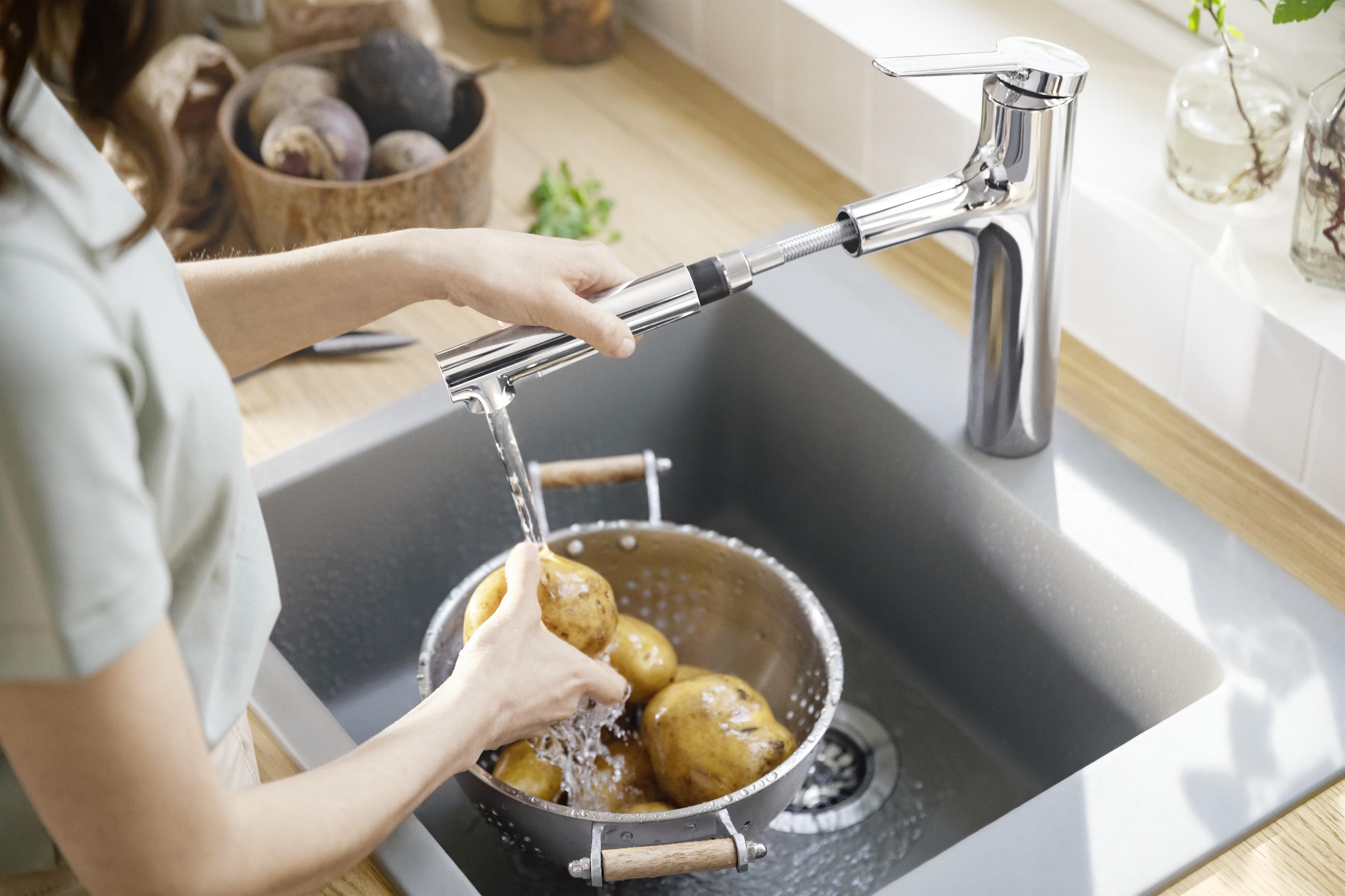 Hansgrohe Zesis M33 bateria kuchenna stojąca chrom 74822000