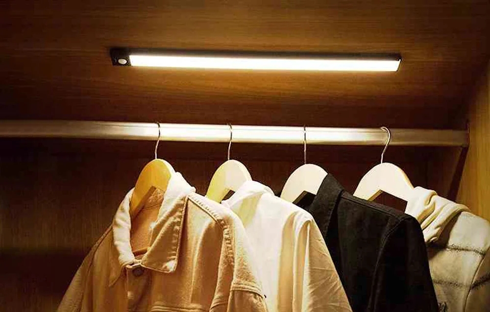 Yeelight Closet Light lampa meblowa 1x3,6 W czarna YLBGD-0046