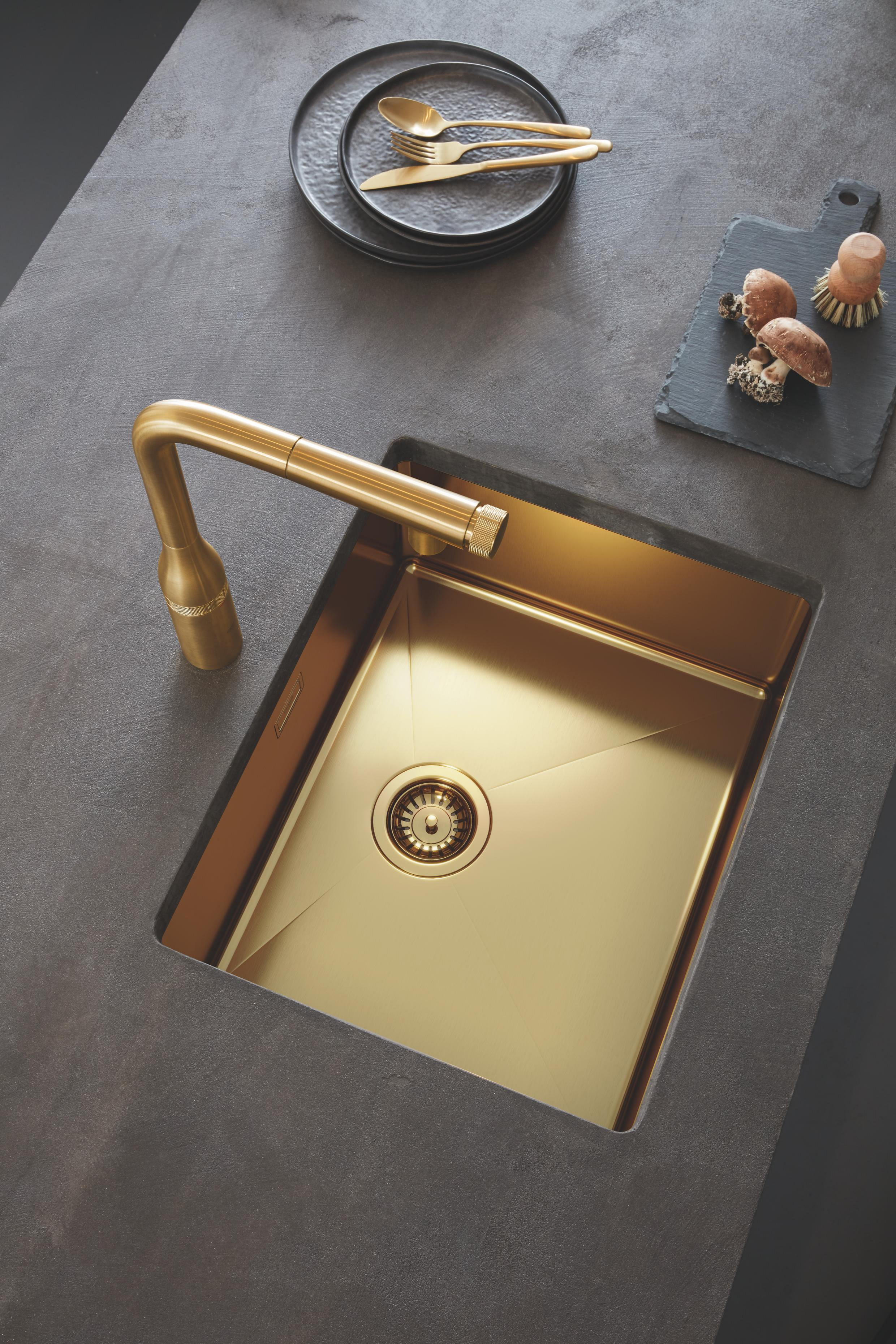 Grohe Essence bateria kuchenna stojąca Brushed Cool Sunrise 31615GN0