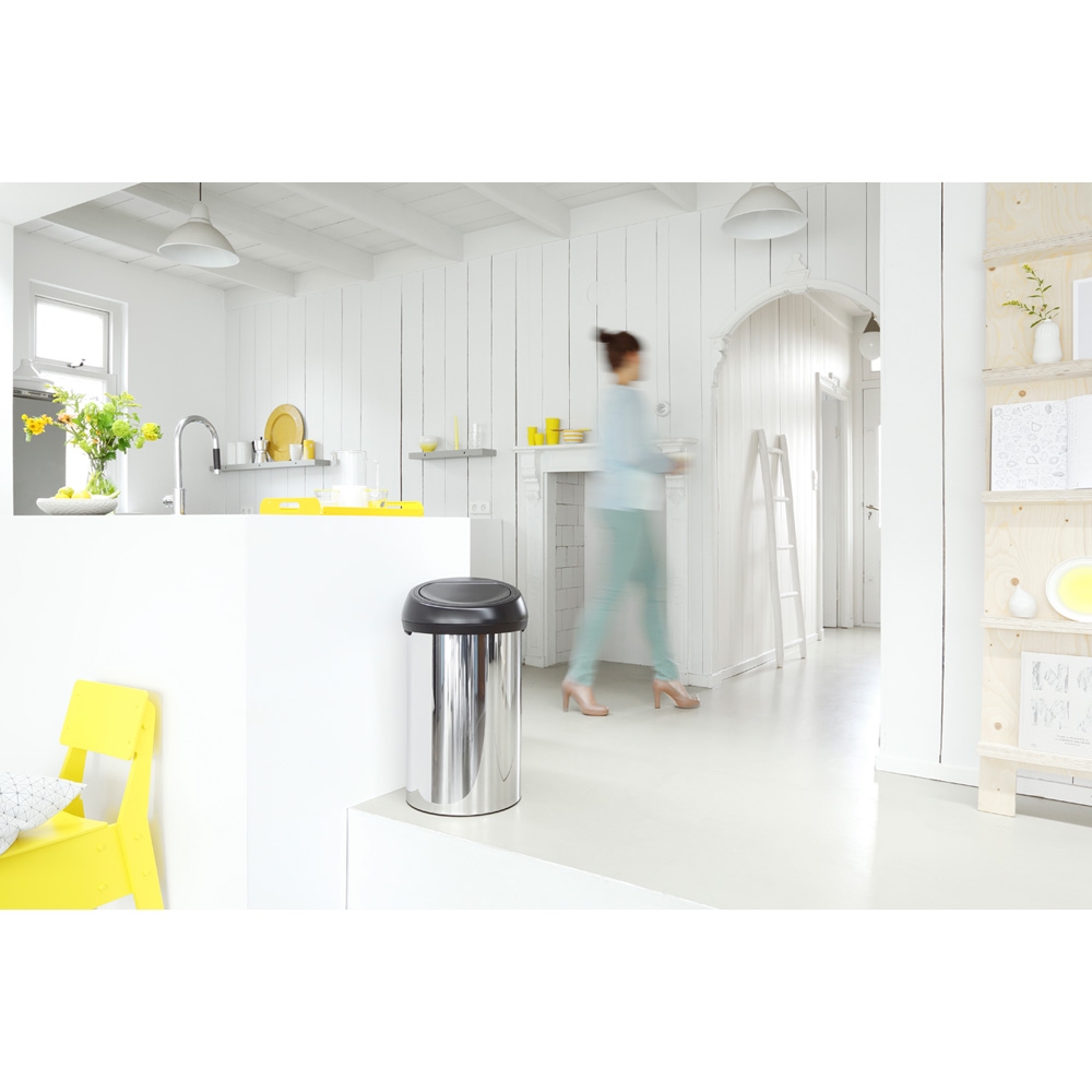 Brabantia Touch Bin pojemnik na odpady 60 l stal polerowana/czarny 402586