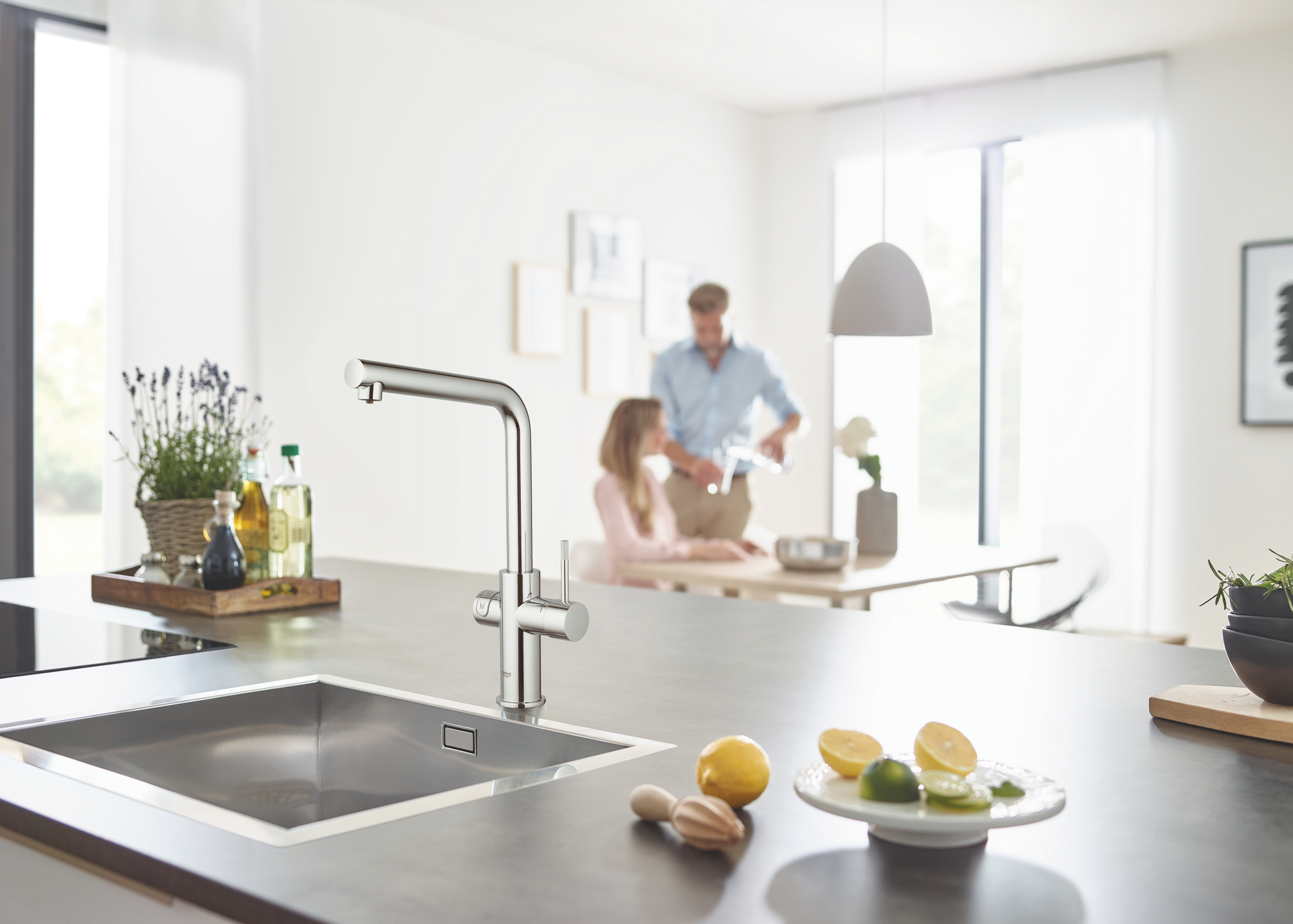 Grohe Blue bateria kuchenna z filtrem stojąca StarLight Chrome 31454001
