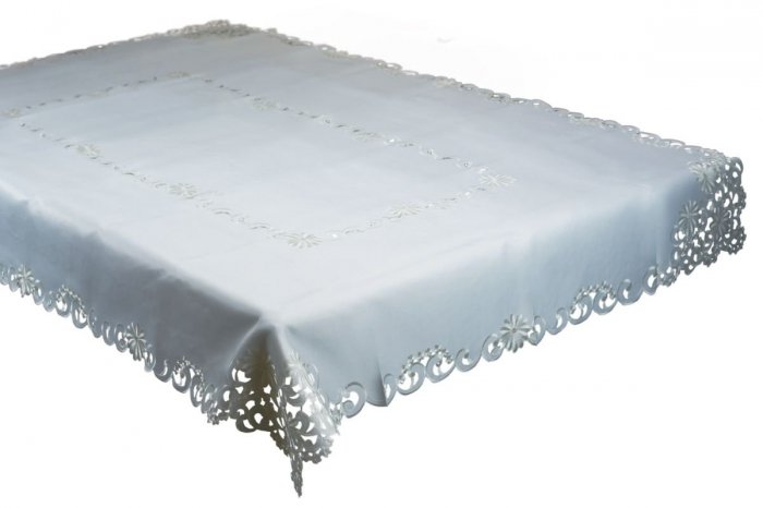 Obrus haftowany rozmiar 150x220 wzór ecru (213)