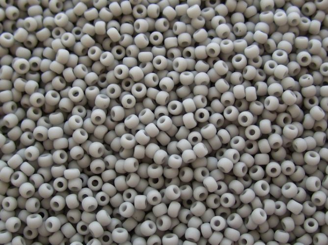 koraliki szklane okrągłe TOHO TR-11 kol. 53F/szary mat 2,1mm 10g