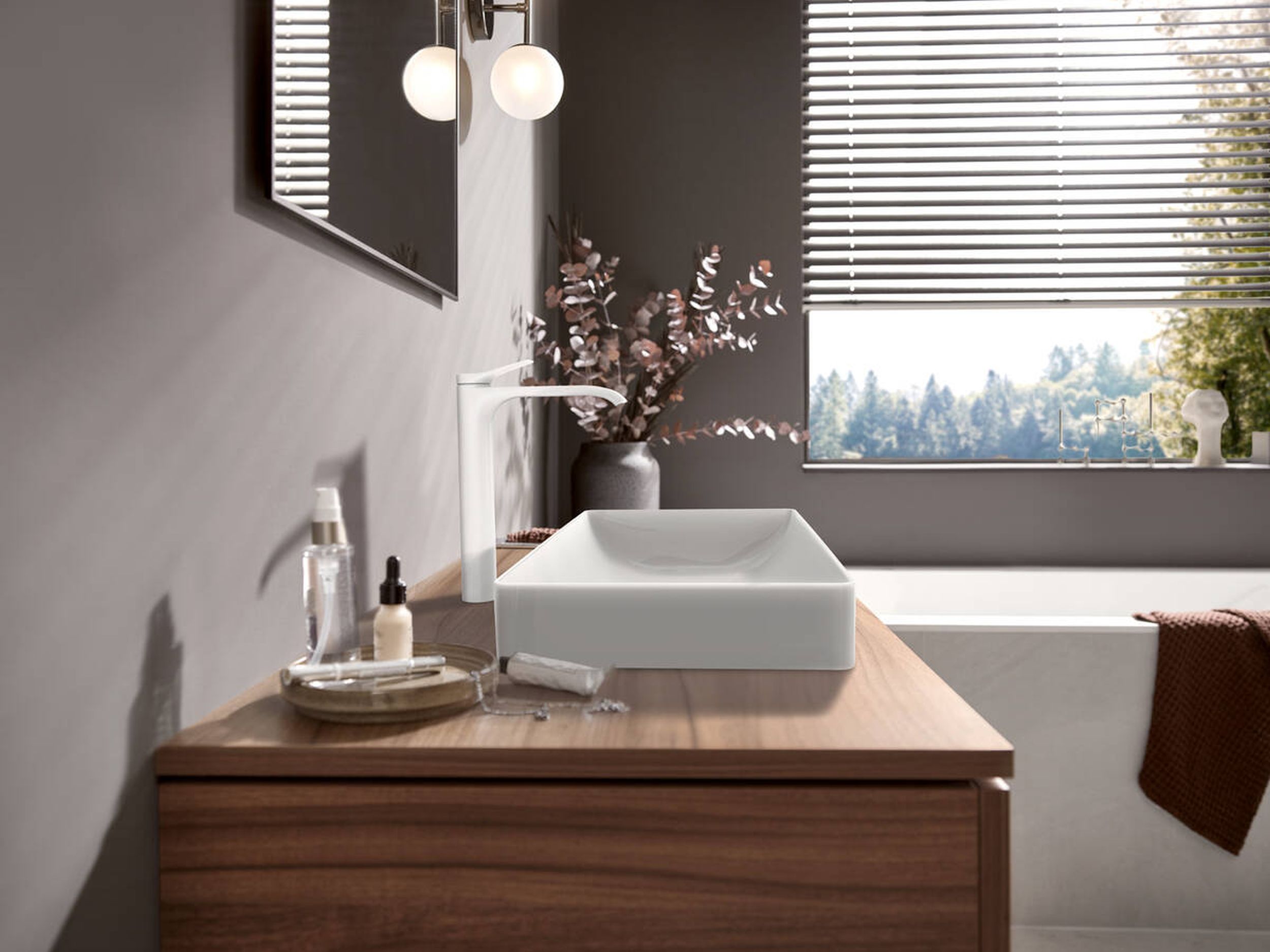Hansgrohe Vivenis bateria umywalkowa stojąca wysoka EcoSmart biały mat 75042700 - Wysyłka w 24h