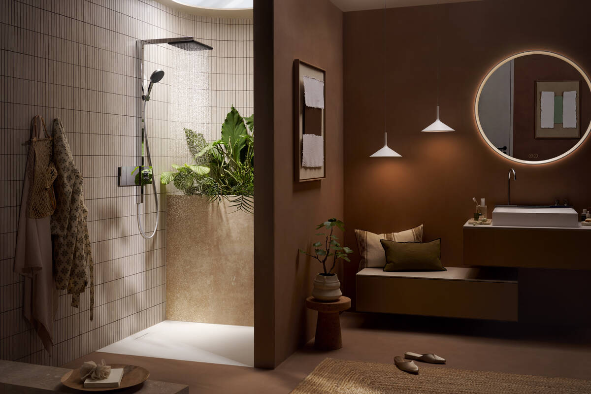 Hansgrohe Raindance Alive Q EcoSmart zestaw prysznicowy ścienny termostatyczny z deszczownicą chrom 24581000
