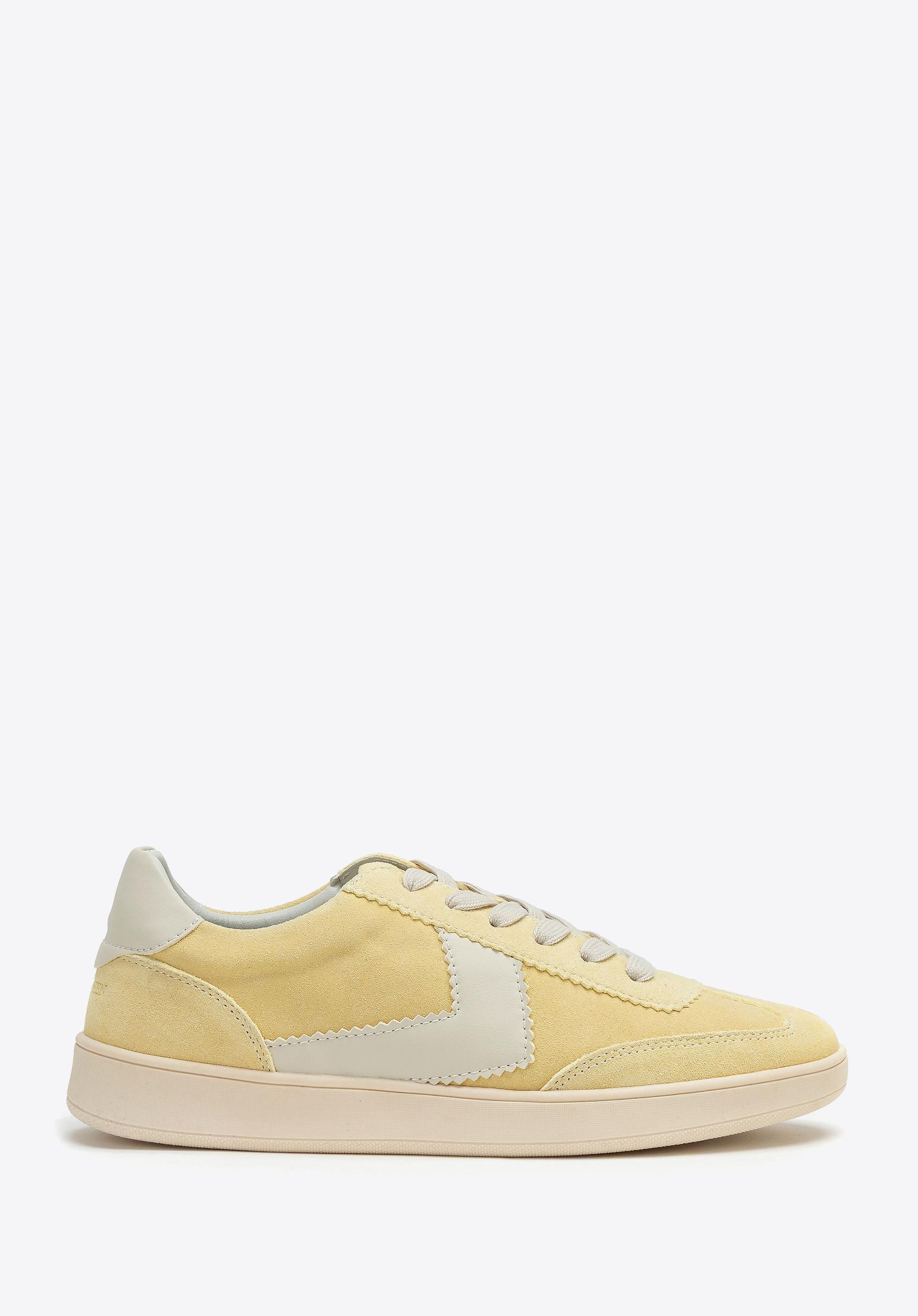 Zamszowe sneakersy z kontrastowymi wstawkami z ekoskóry żółte