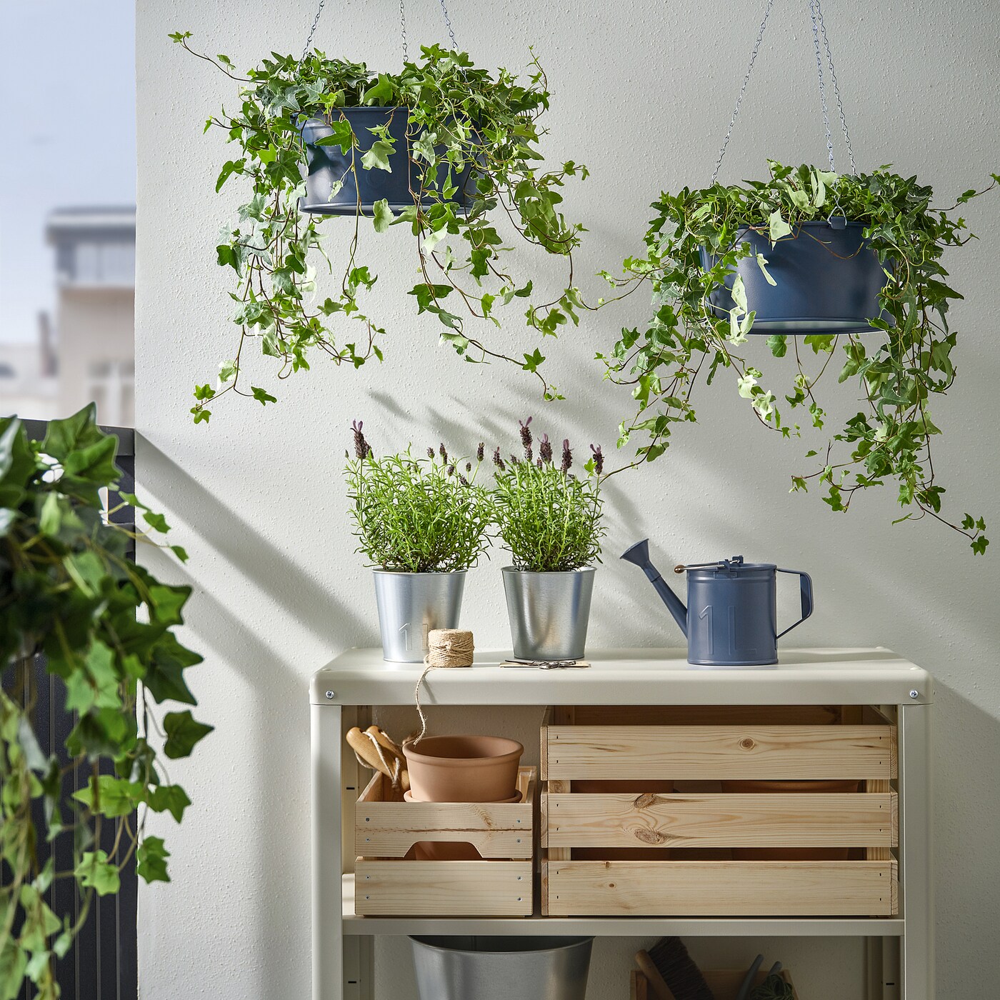 IKEA ÅKERBÄR wisząca doniczka, do wewnątrz/na zewnątrz granatowy, 27 cm