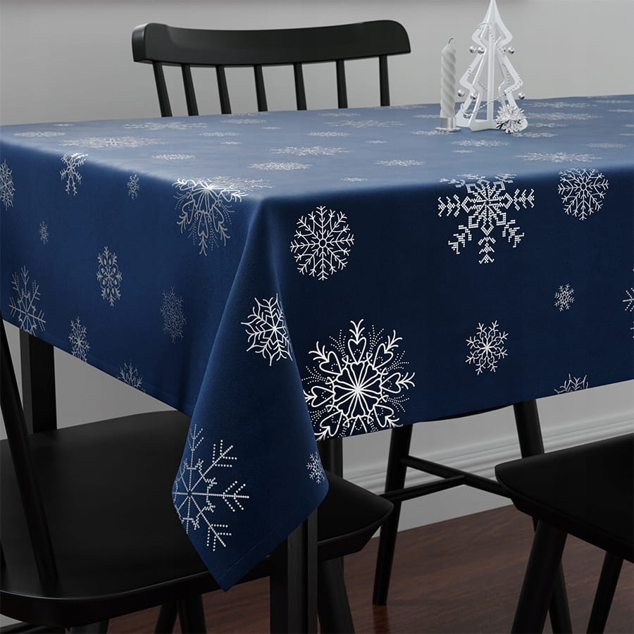 ŚNIEŻKI Obrus święta VELVET 110x160cm granatowy - idealny na Wigilię
