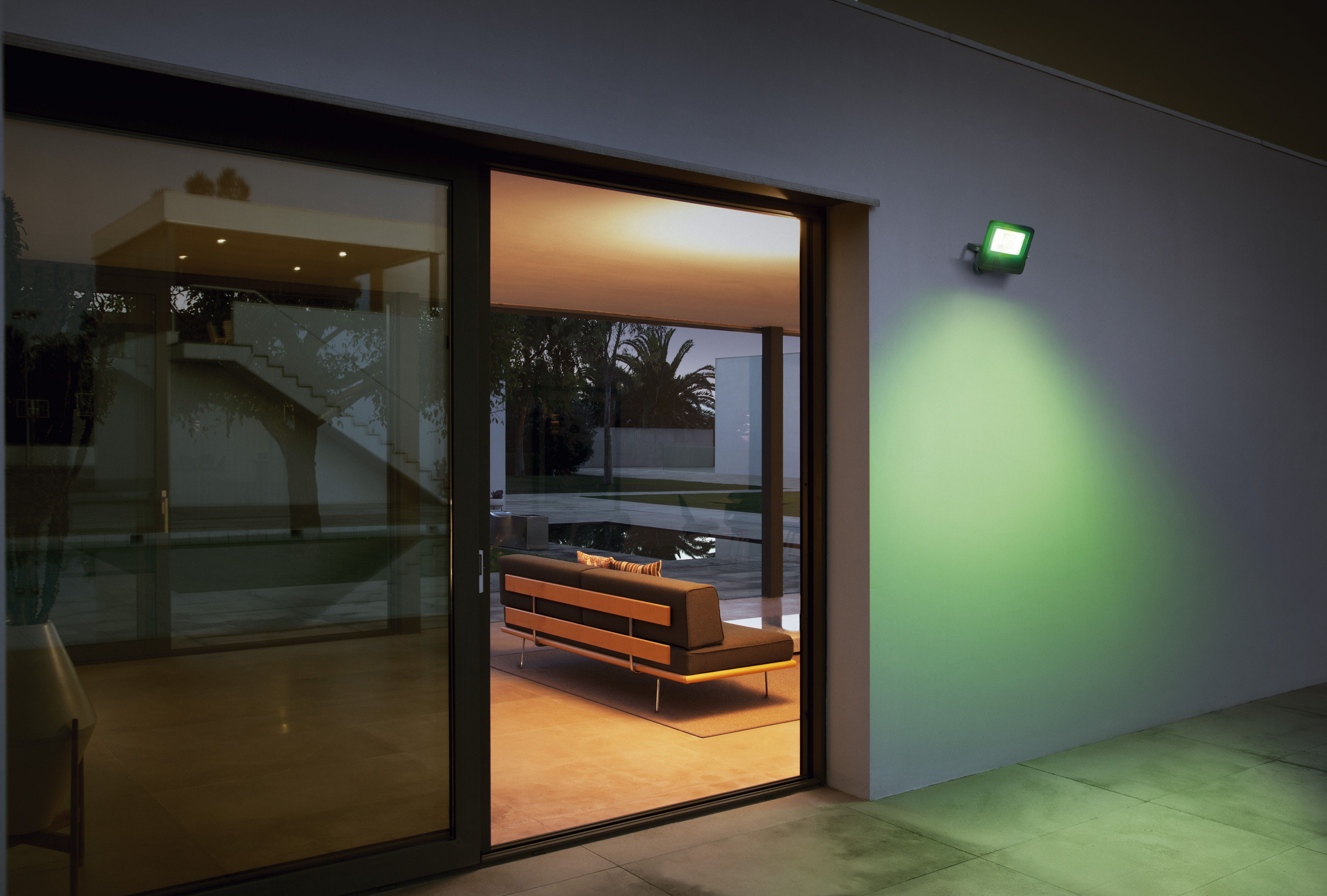 Ledvance Smart+ WiFi Flood naświetlacz 1x20W LED ciemny szary