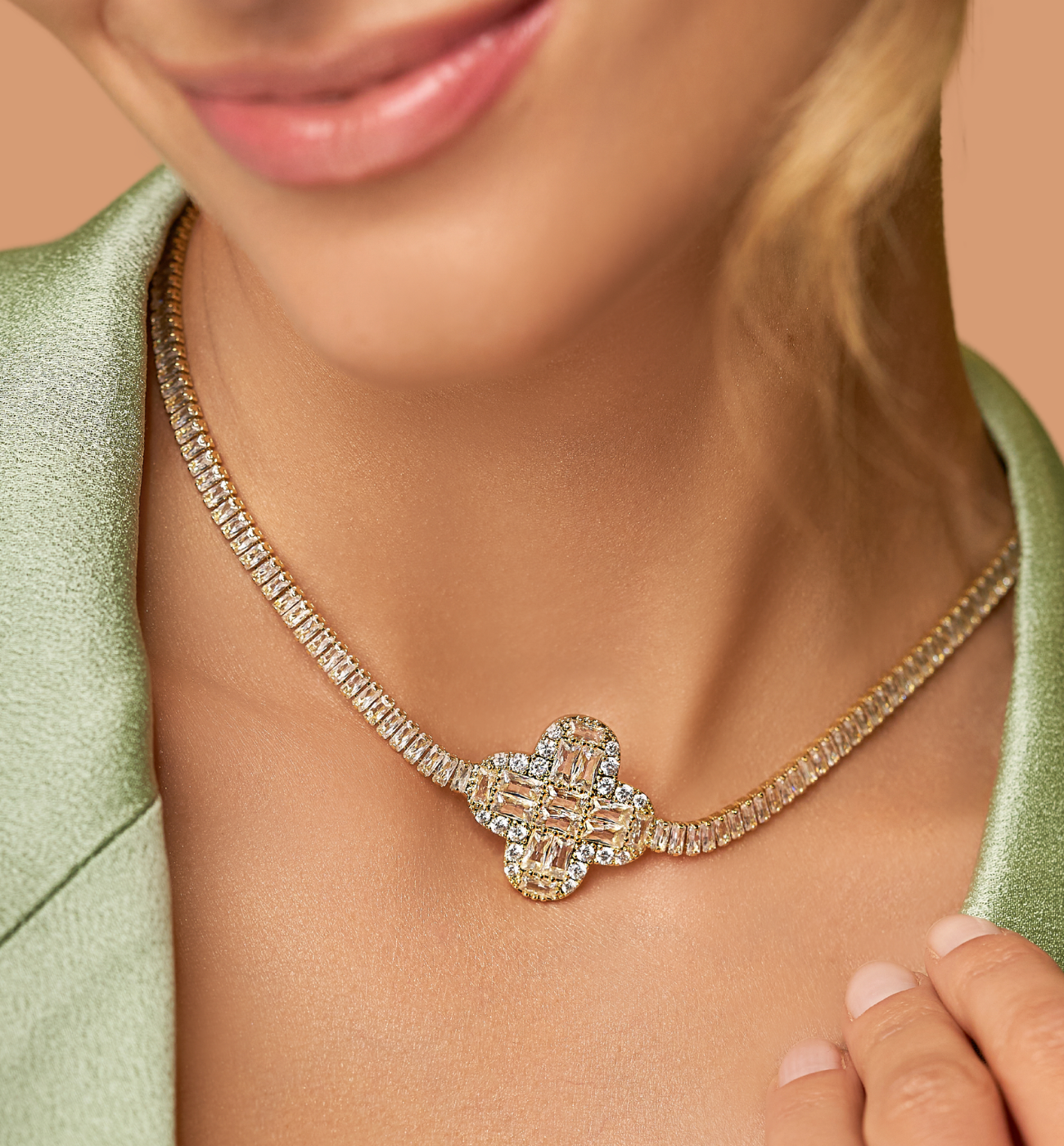 Naszyjnik złoty z kryształową koniczynką Cristal Clover NS0264