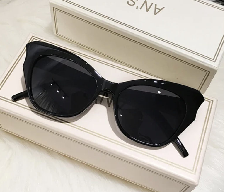 Okulary przeciwsłoneczne Cat Eye Ok25