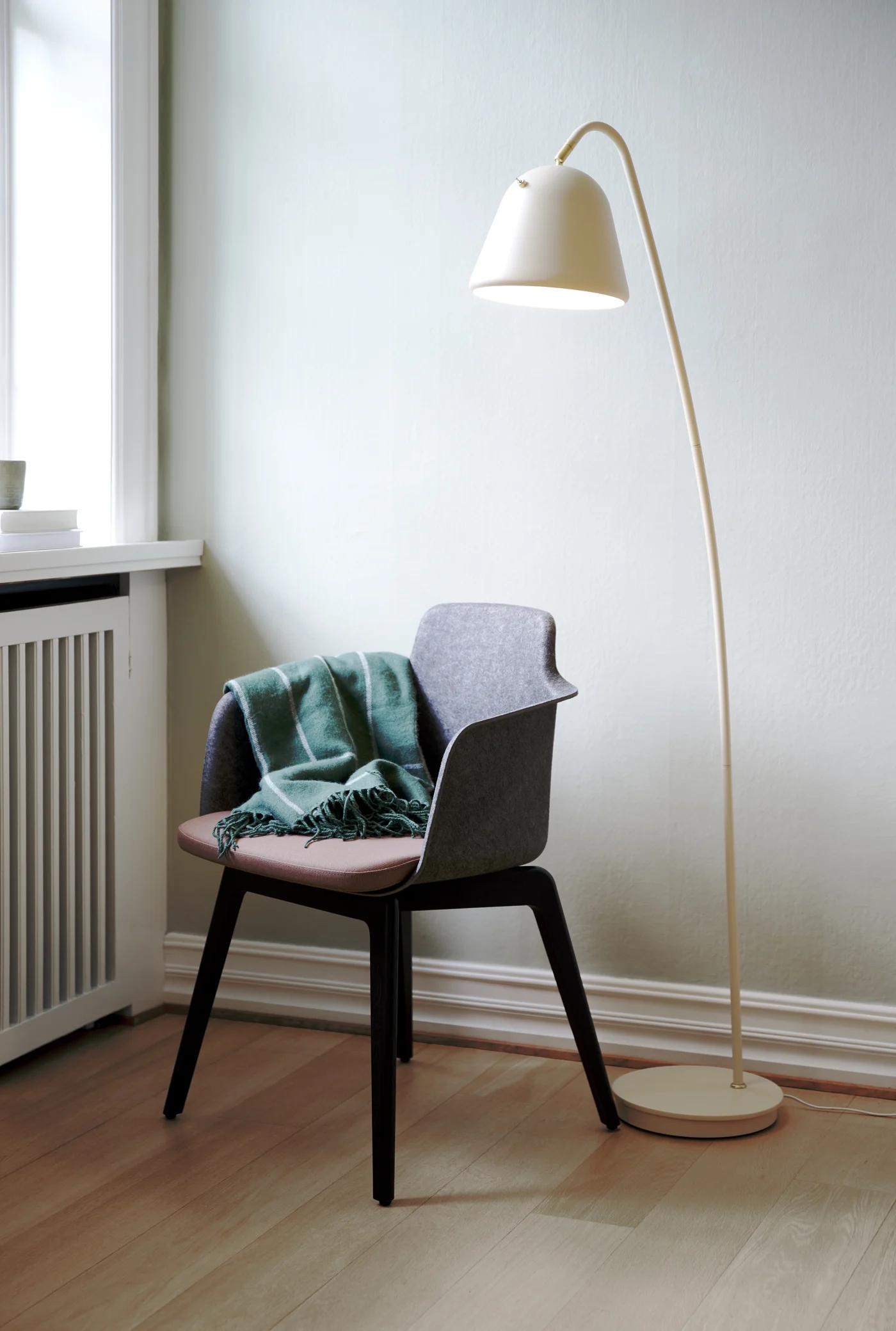 Nordlux Fleur lampa stojąca 1x15W beżowa 2112124001
