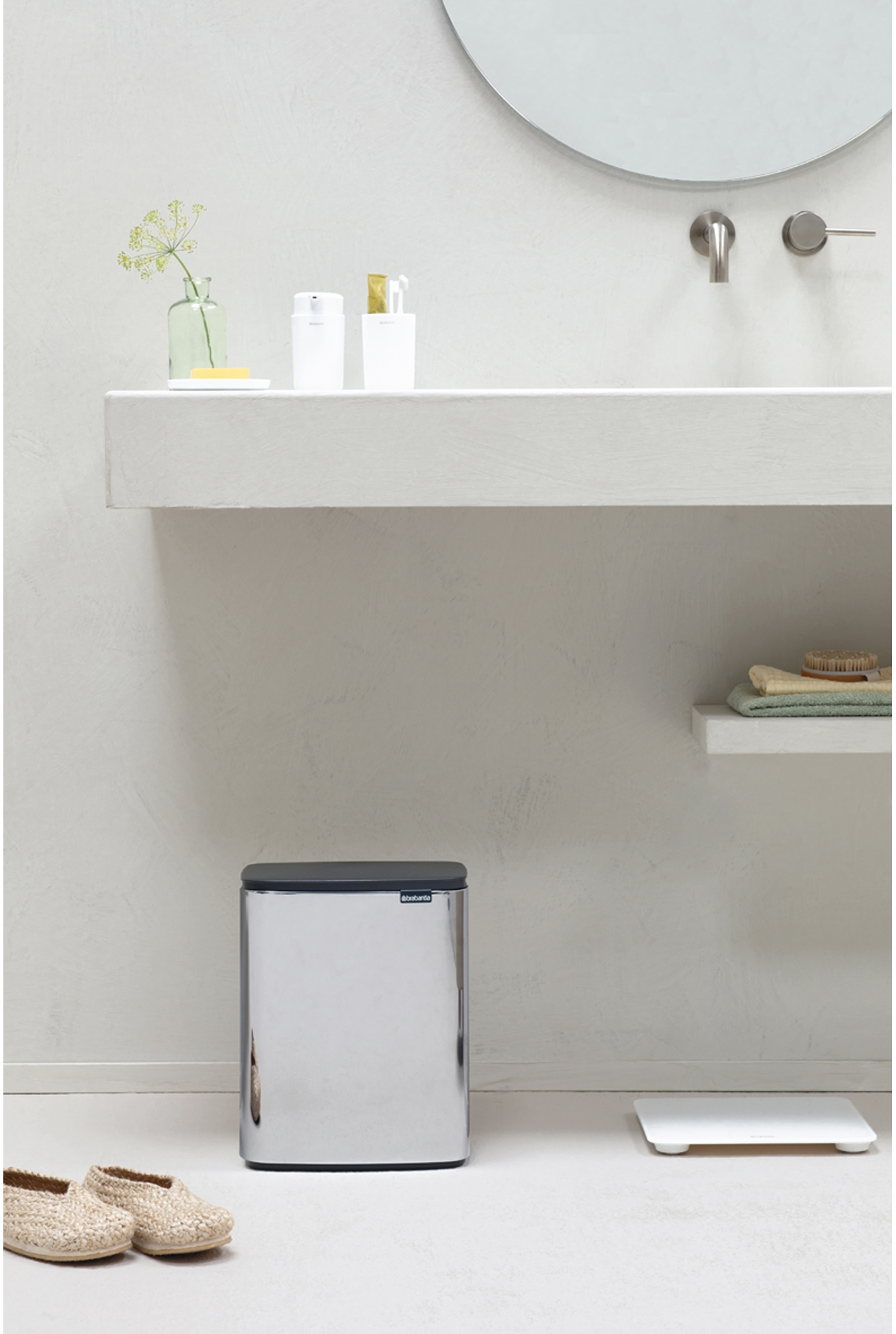 Brabantia Bo kosz na śmieci 12 l stal polerowana 230400 - Wysyłka w 24h