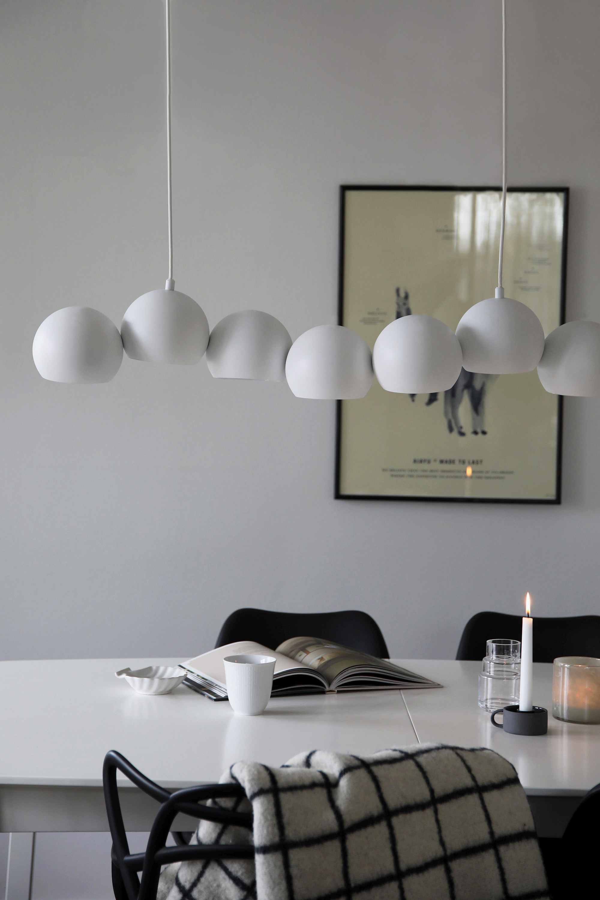 Markslöjd Cupolo lampa wisząca 7x40 W biała 108859