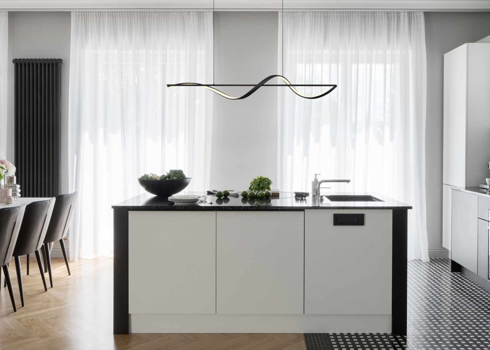 Globo Lighting Violino lampa wisząca 1x24 W czarna 67207-24
