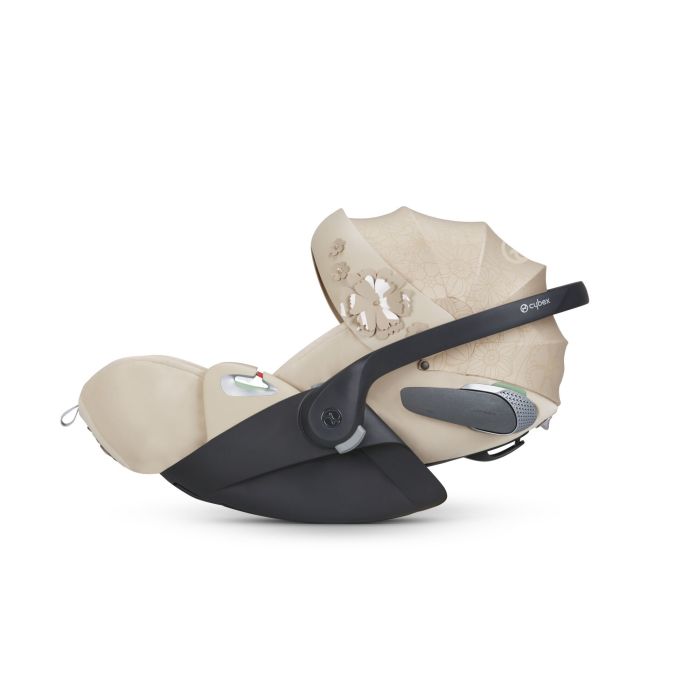 Cybex Cloud T i-Size Fashion Collections - fotelik 45 - 87 cm wzrostu-Simply Flowers Nude Beige