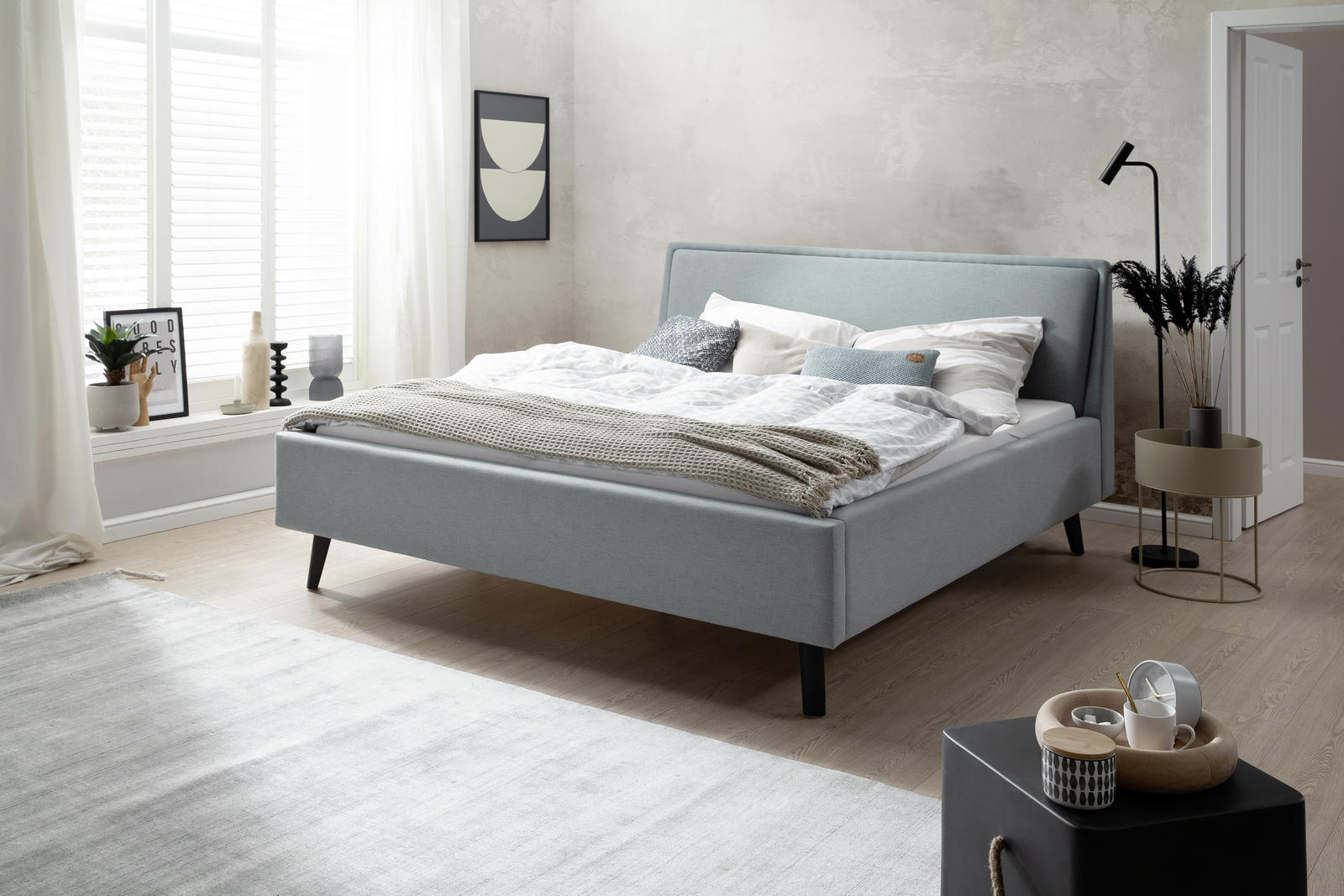 Łóżko tapicerowane z miejscem 160 Fritzz ice blue