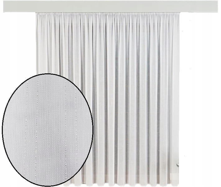 Firana ze srebrnymi pionowymi paseczkami 250x200