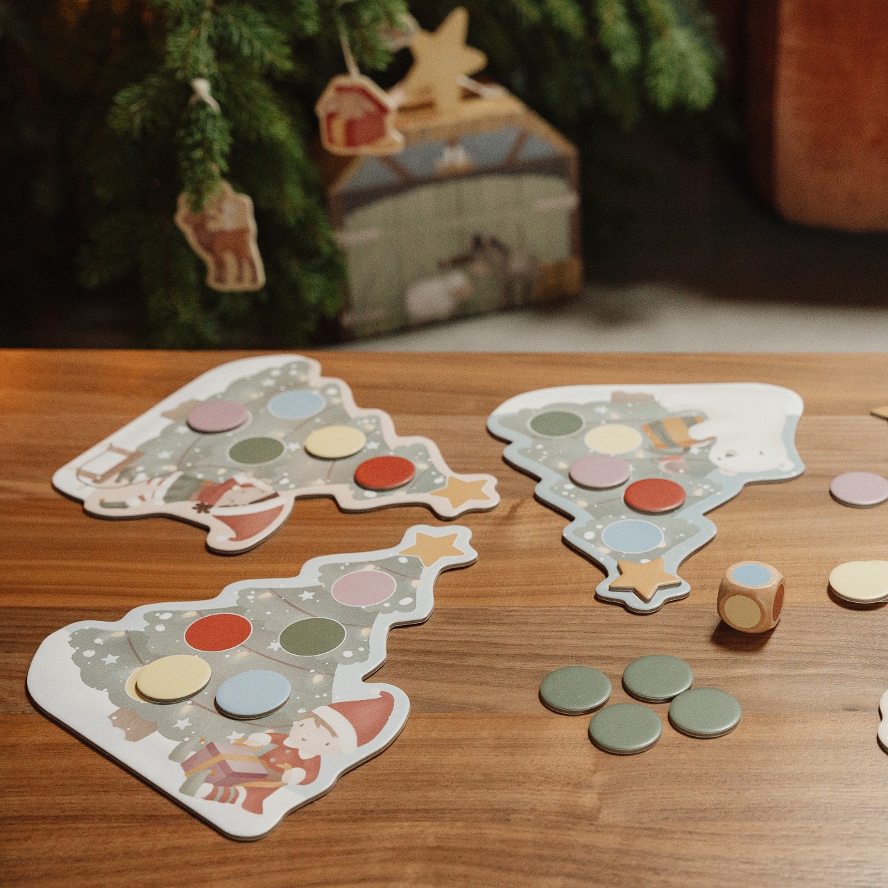 Little Dutch, X-mas tree game