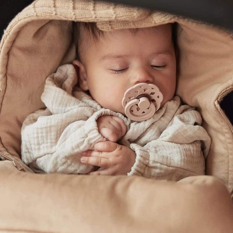 Jollein ciepły śpiworek do wózka i fotelika PURE KNIT Biscuit BBTB
