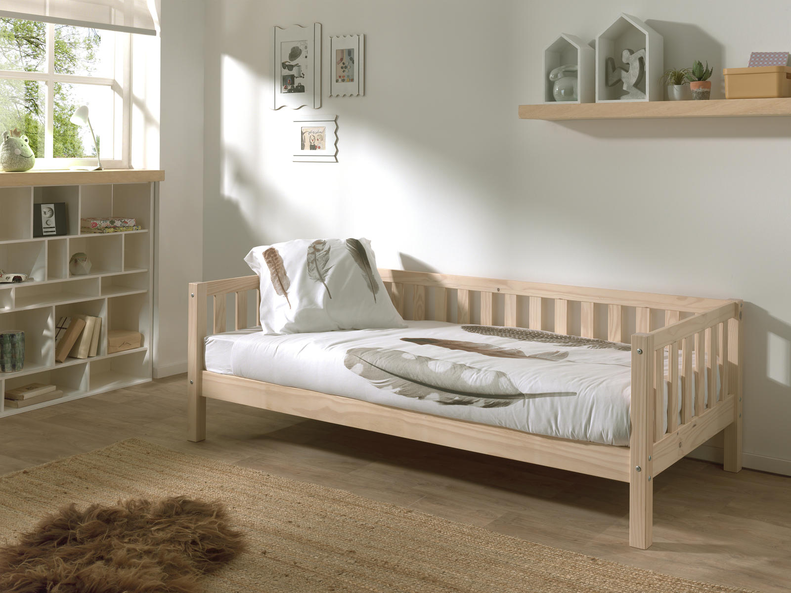 Dziecięce łóżko z litego drewna Fritz simple natural