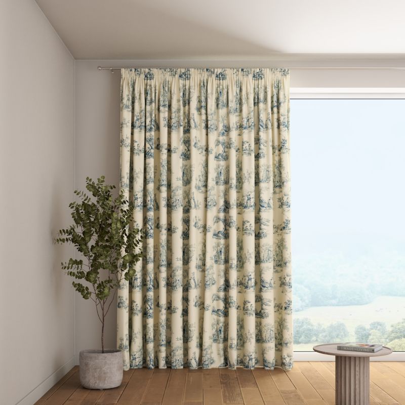 Zasłona na taśmie marszczącej 1 szt. 130 x 245 cm Dekoria scenki rodzajowe w kolorze niebieskim na tle ecru 1 szt.