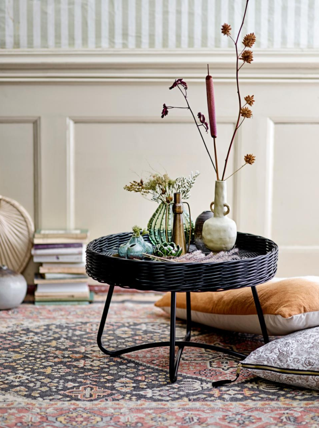 Stolik kawowy Hattie, czarny, rattan Bloomingville