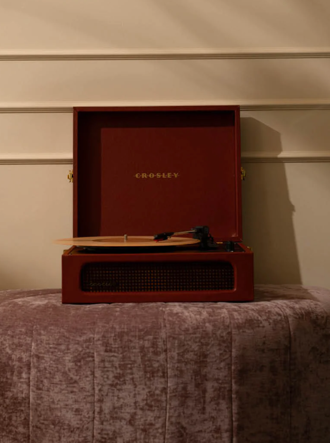 Gramofon CROSLEY Voyager - Burgunda