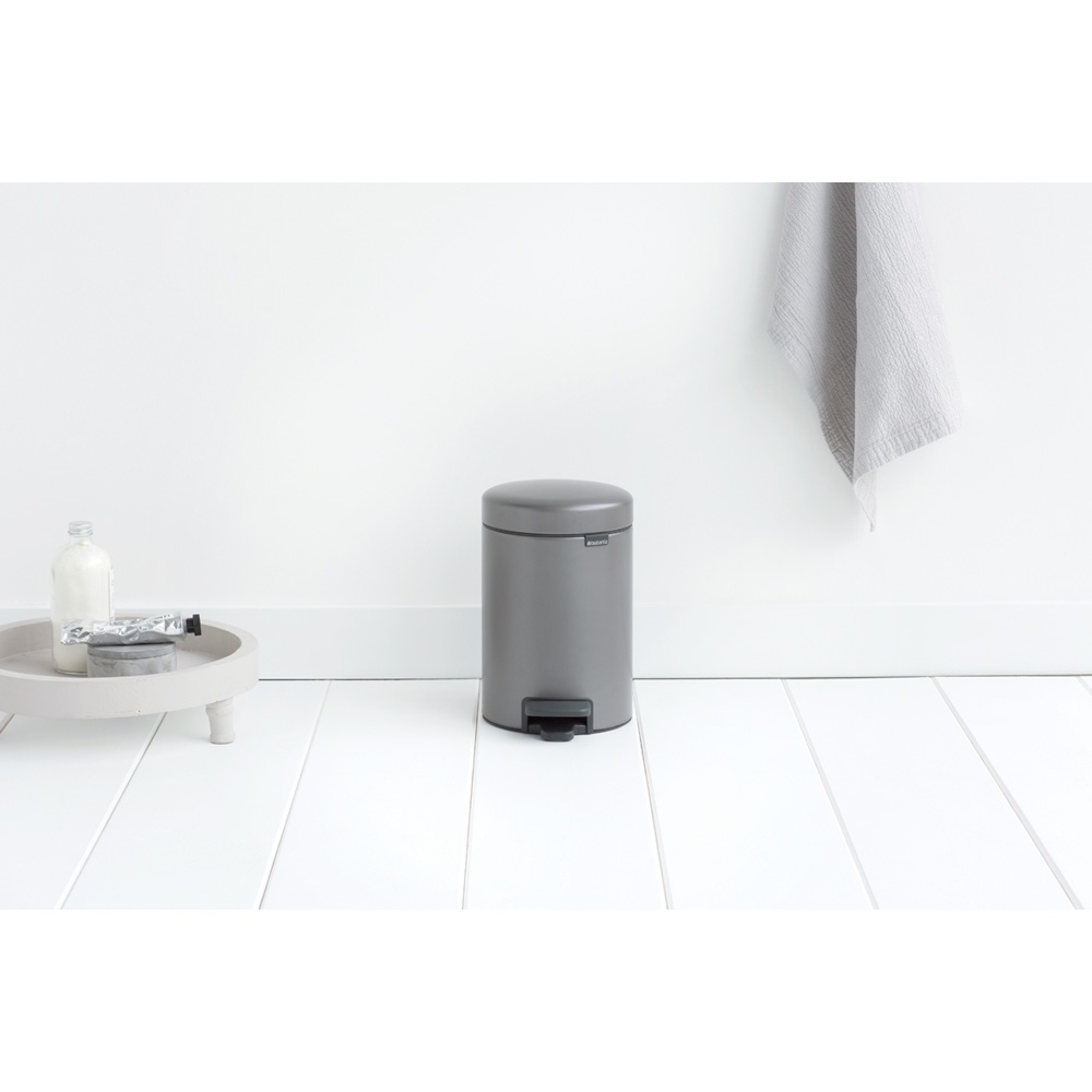 Brabantia NewIcon kosz na śmieci 3 l pedałowy grafitowy 113246