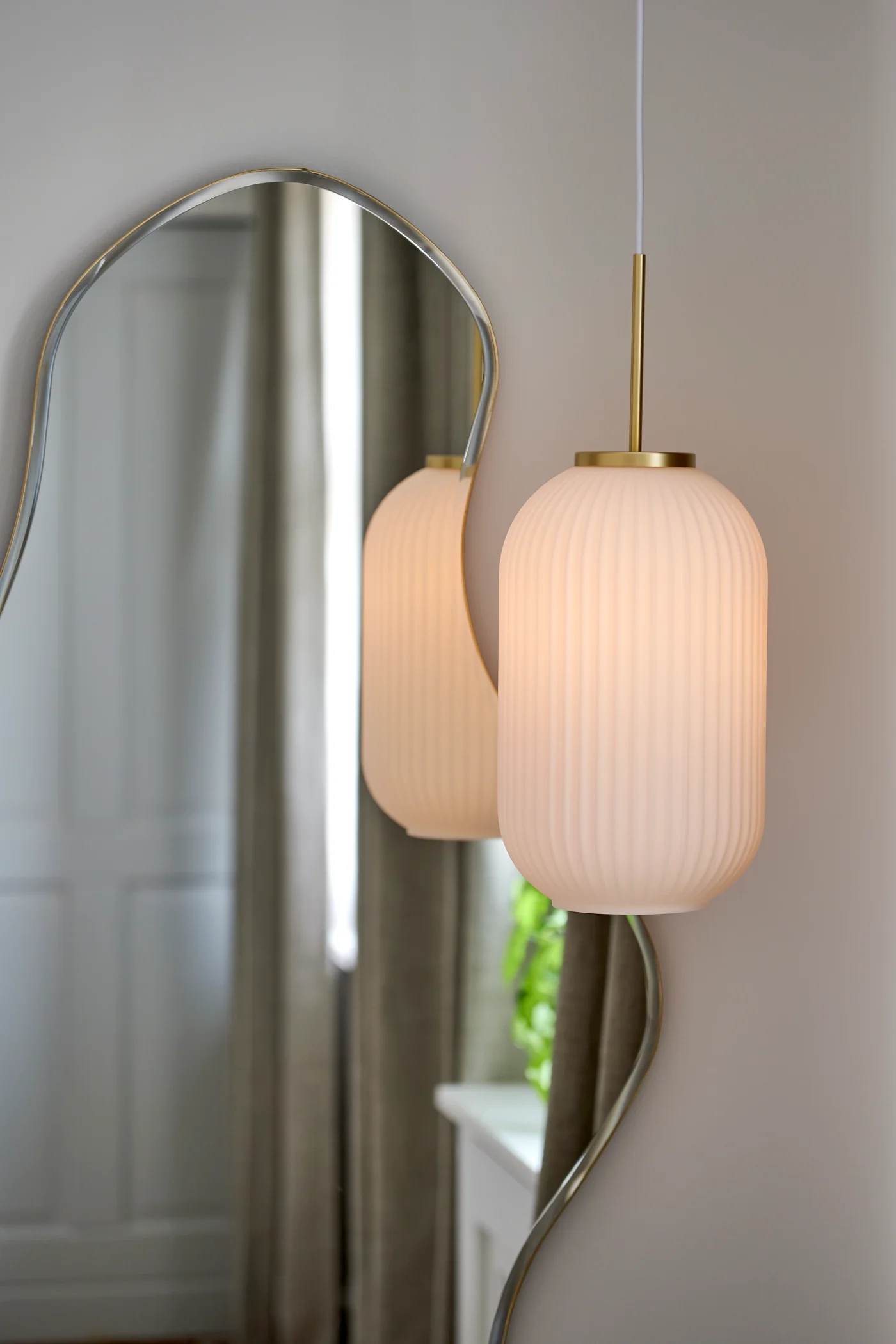 Nordlux Milford lampa wisząca 1x40 W biała-mosiądz-opal 2213203001