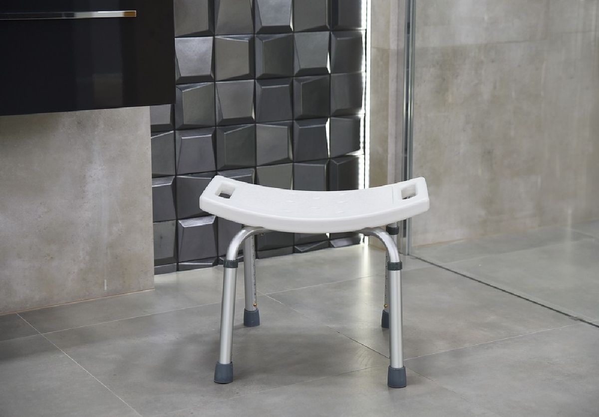 AWD Interior krzesło prysznicowe dla niepełnosprawnych biały/aluminium AWD02331411