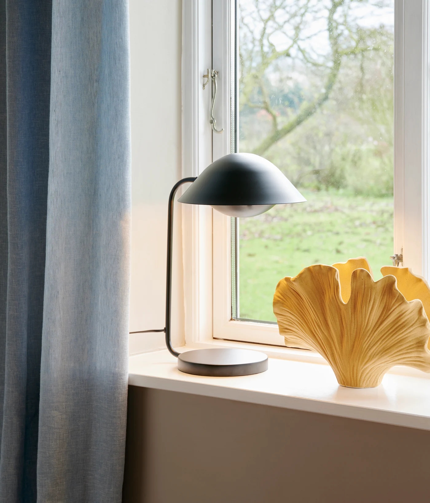 Nordlux Freya lampa stołowa 1x40W czarna 2213115003