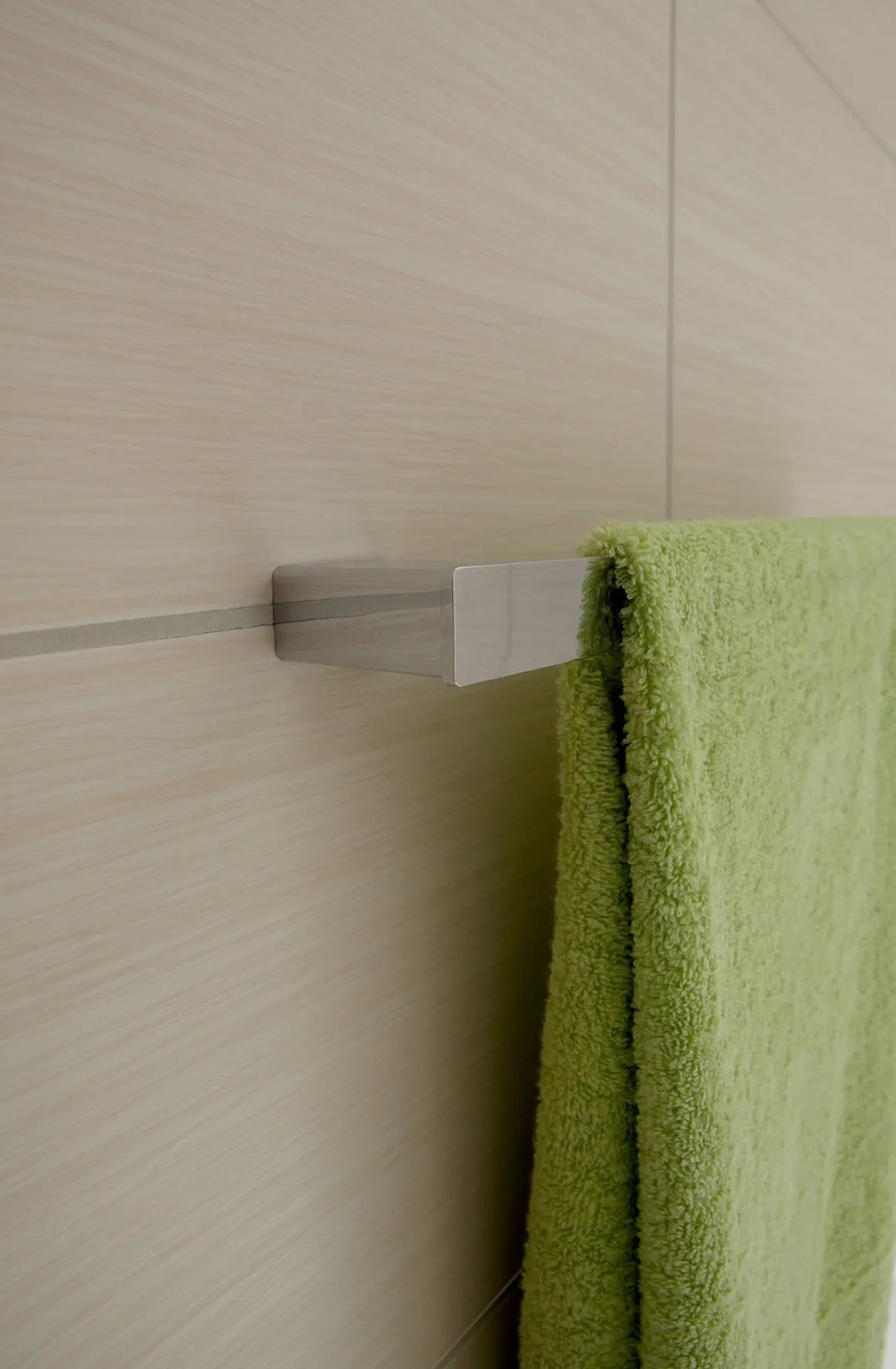 Emco Loft drążek na ręcznik 84,2 cm stal 056001680