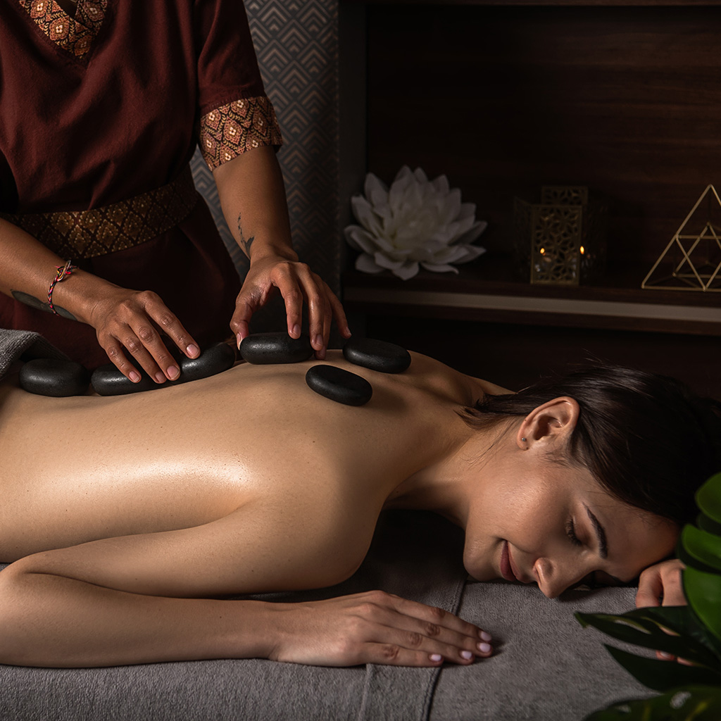 Voucher na Masaż Gorącymi Kamieniami / WAW / 60 min / poniedziałek - czwartek - Thai Bali Spa