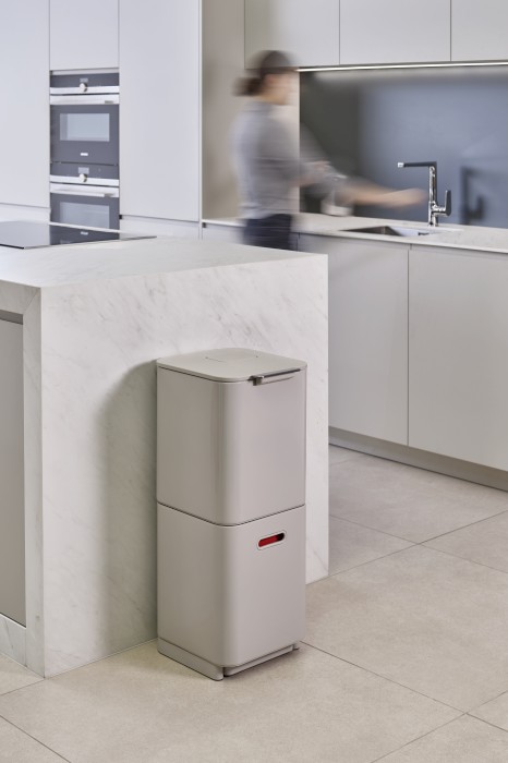 Joseph Joseph Intelligent Waste Totem Compact sortownik na odpady 40 l biały 30064