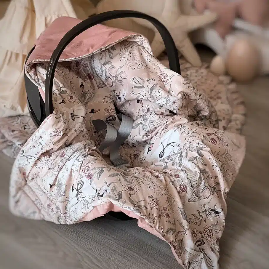 Otulacz do fotelika Swan Queen i velvet brudny róż Wyprzedaż