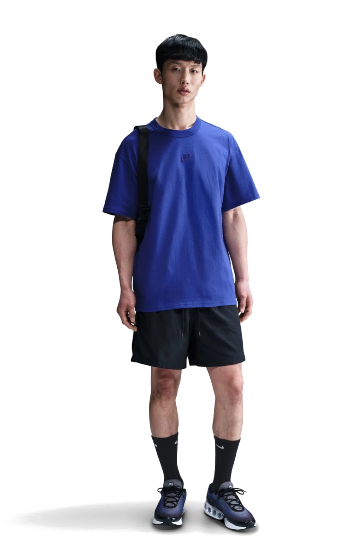Koszulka Nike Sportswear Premium Essentials - Niebieski