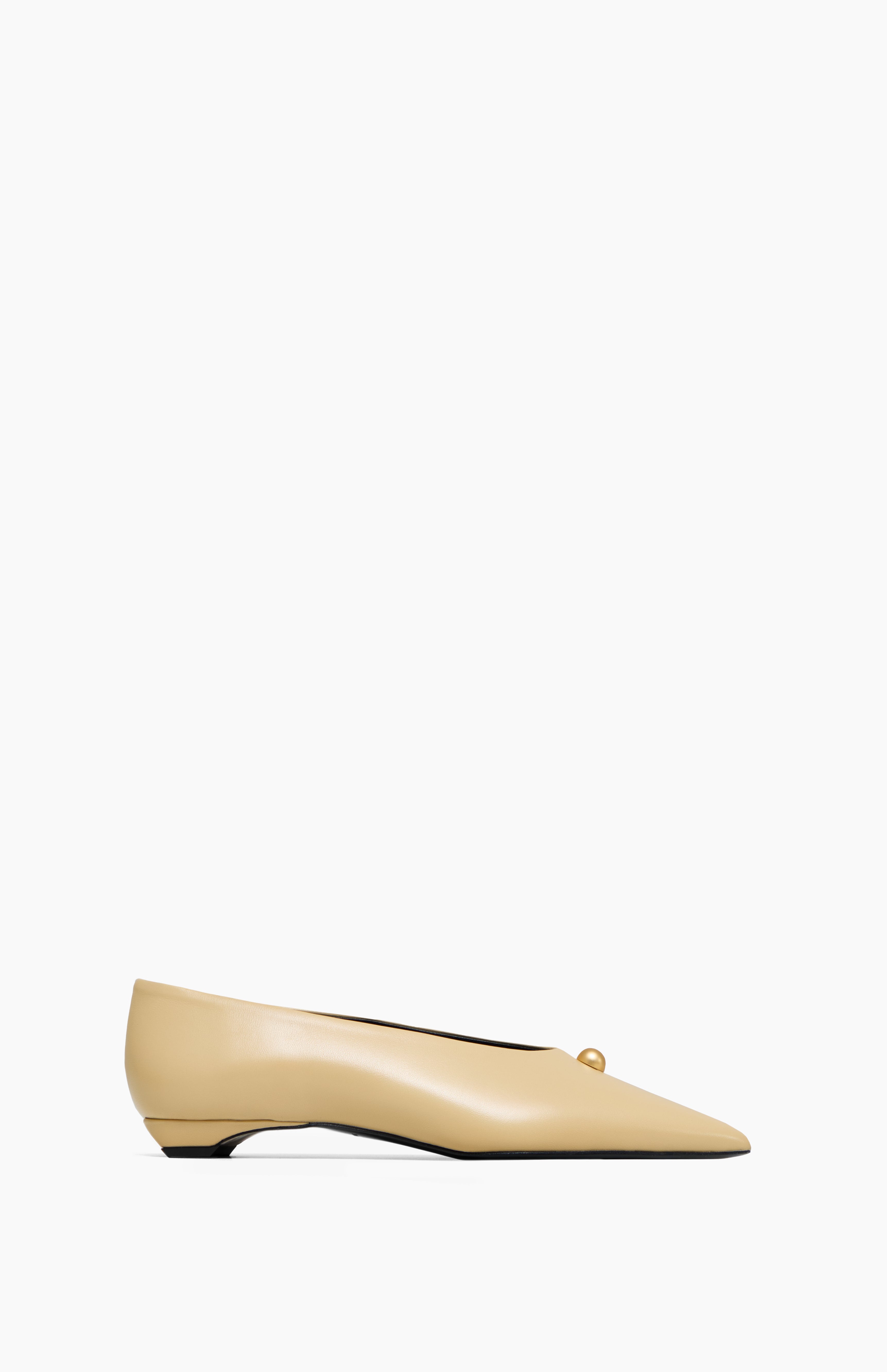 LILIANNA BUTTER CREAM 38 - Vanda Novak
